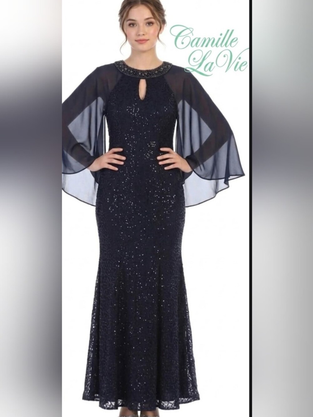 Camille La Vie Navy Sequin Gown with Sheer Cape Sleeves / Medida 12 Largo